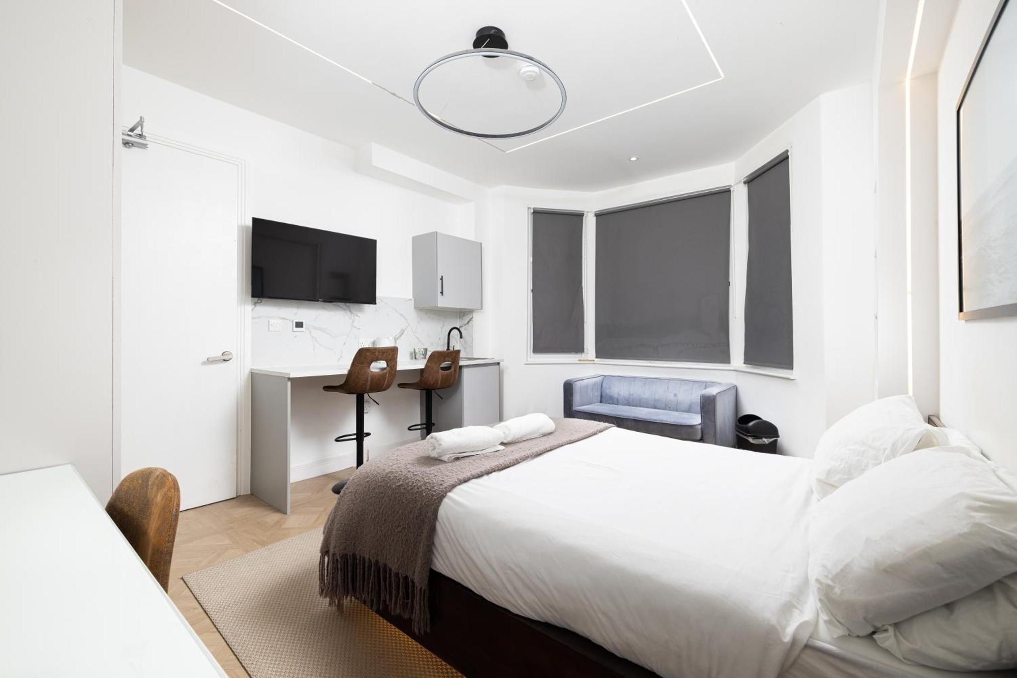 Luxurious London Studios Harrow Exterior photo