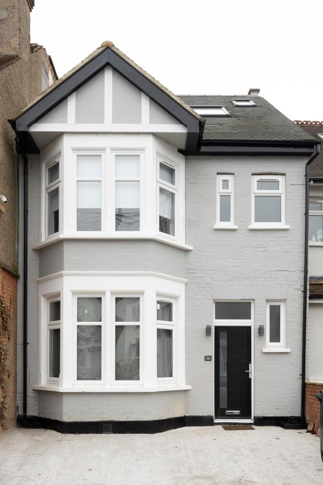 Luxurious London Studios Harrow Exterior photo