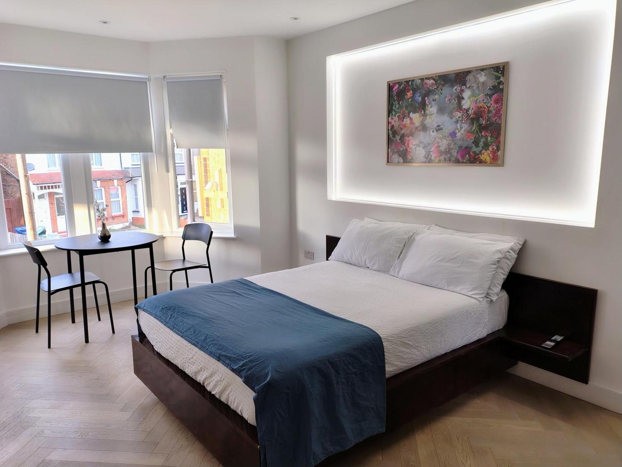 Luxurious London Studios Harrow Exterior photo